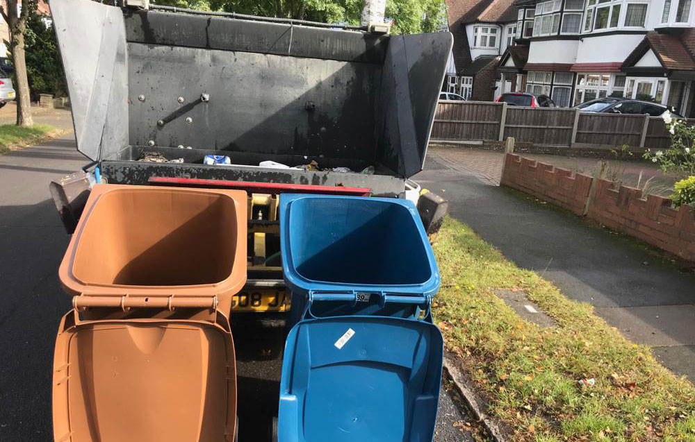 bin cleaning van